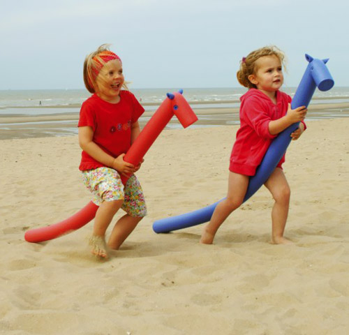 АКВАЛОШАДКА С ПИЩАЛКОЙ